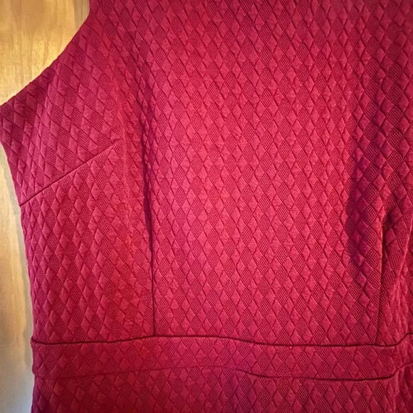 Collective Concepts Rich Red Textured Midi Dress - Picture 2 of 9